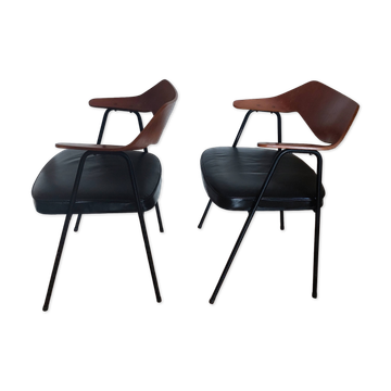 2 armchairs model 675 by ROBIN DAY