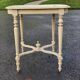 Table de milieu en bois laqué blanc