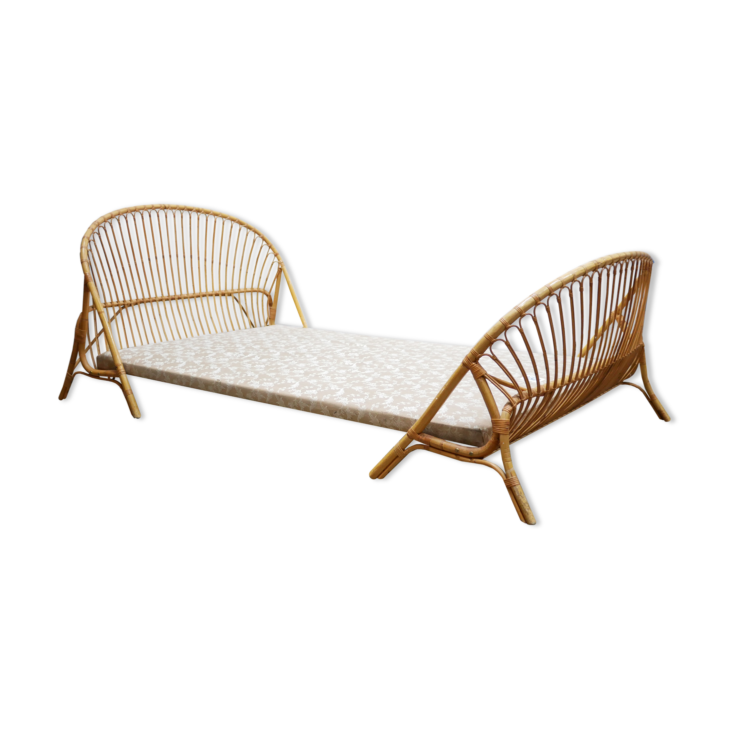 Lit corbeille vintage en rotin 190cm x 120cm
