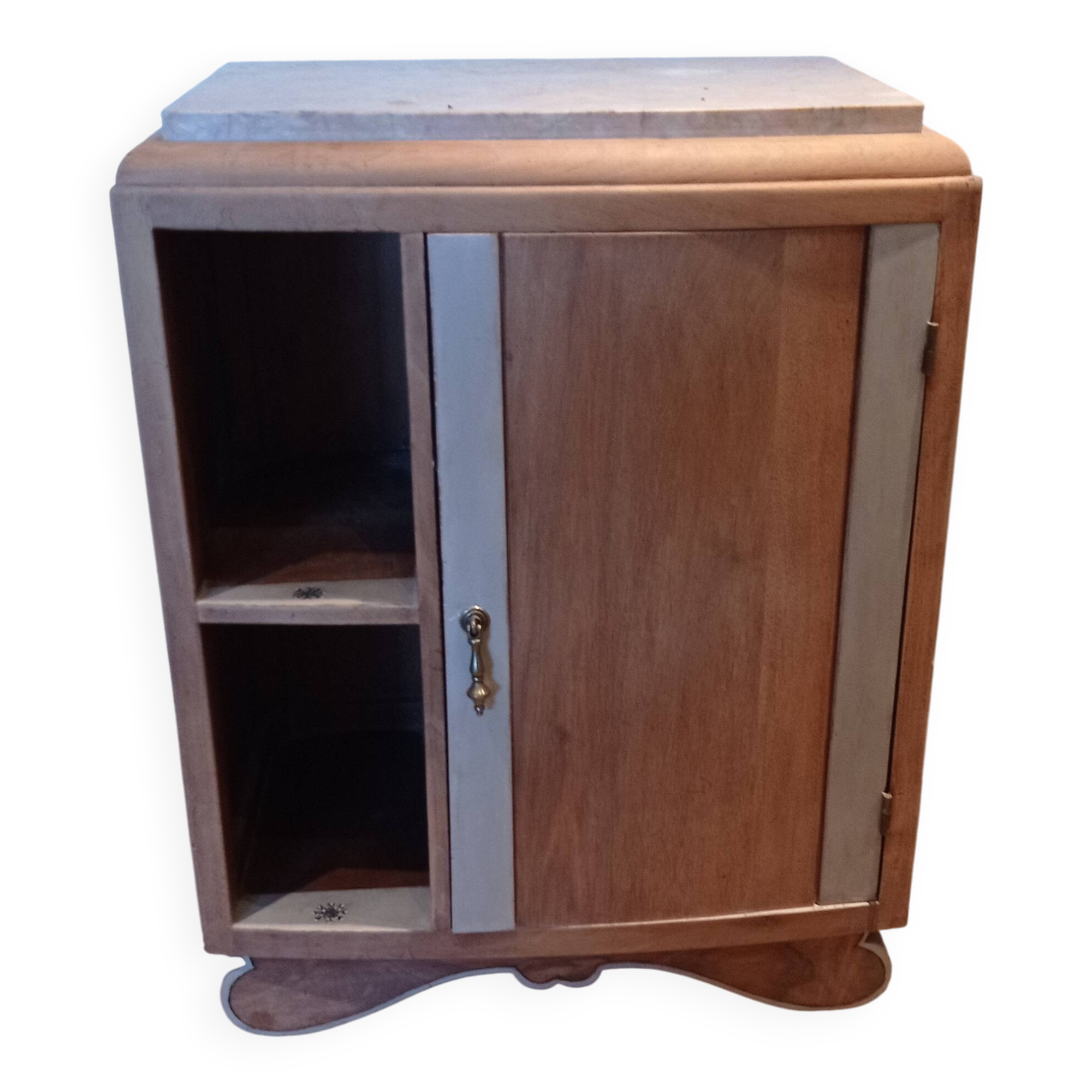 Small piece of furniture