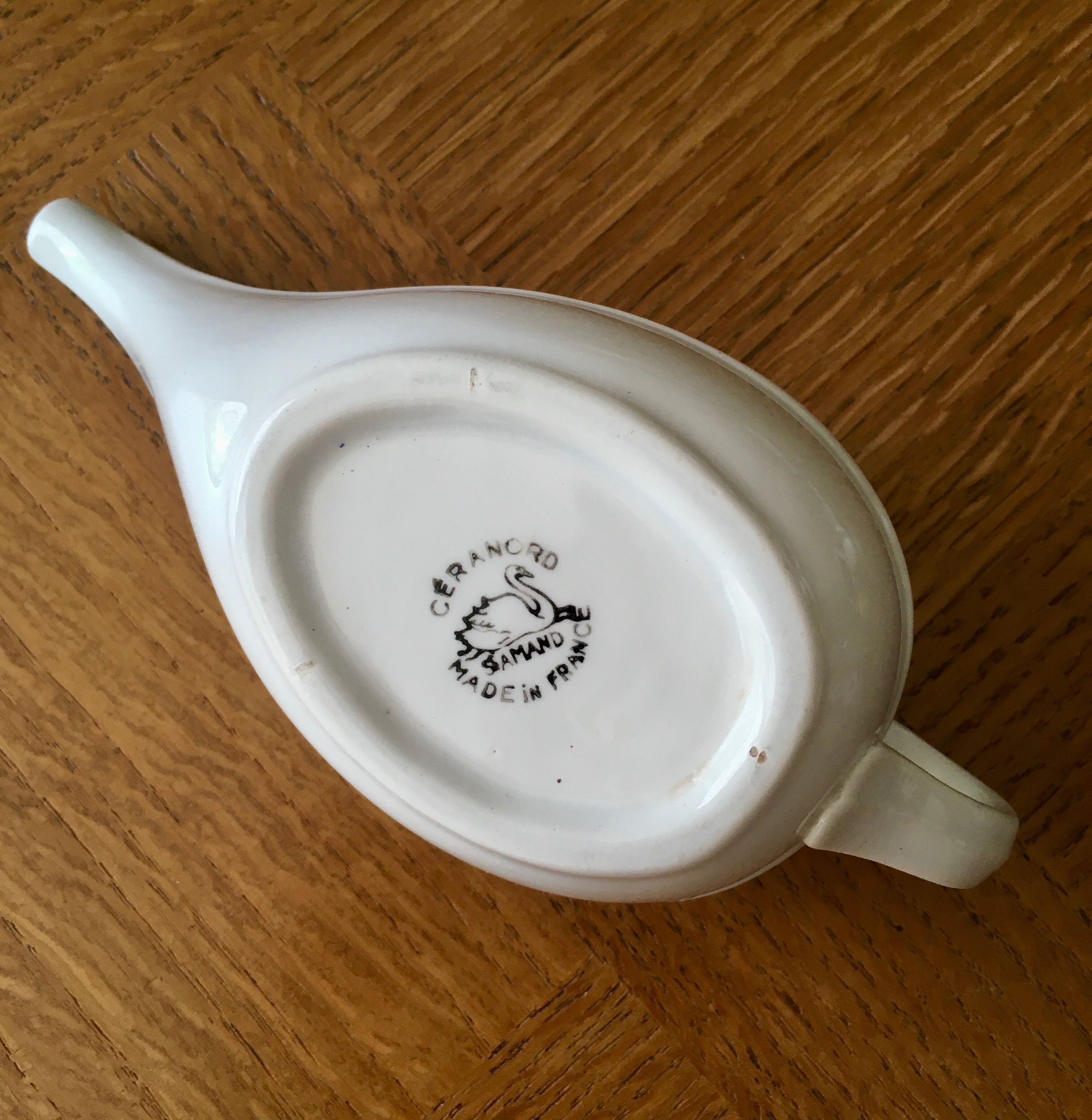Gravy boat St Amand