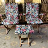 Paire de fauteuils poly confort et 1 repose- pieds