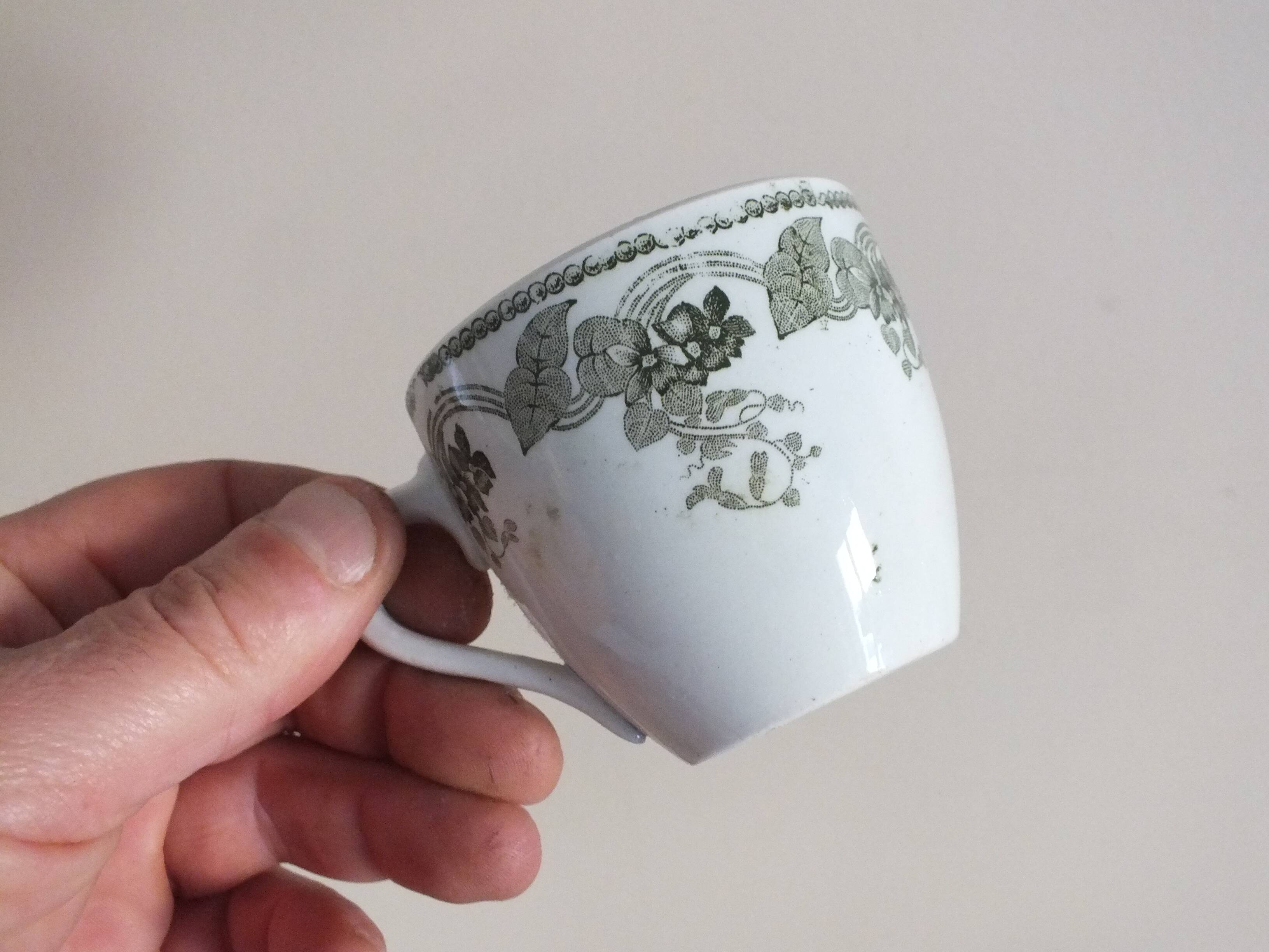 4 old cups in Iron Land