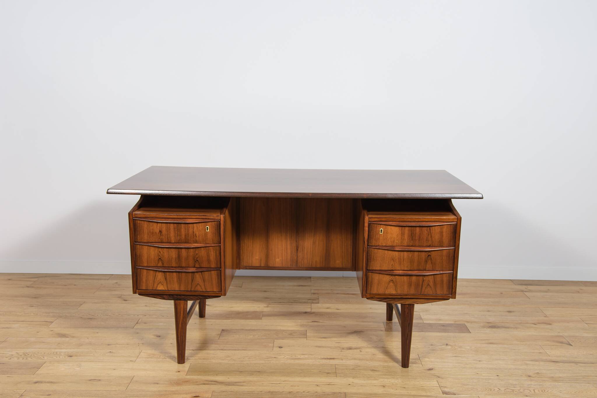 Mid-century freestanding rosewood desk, Denmark, 1960s