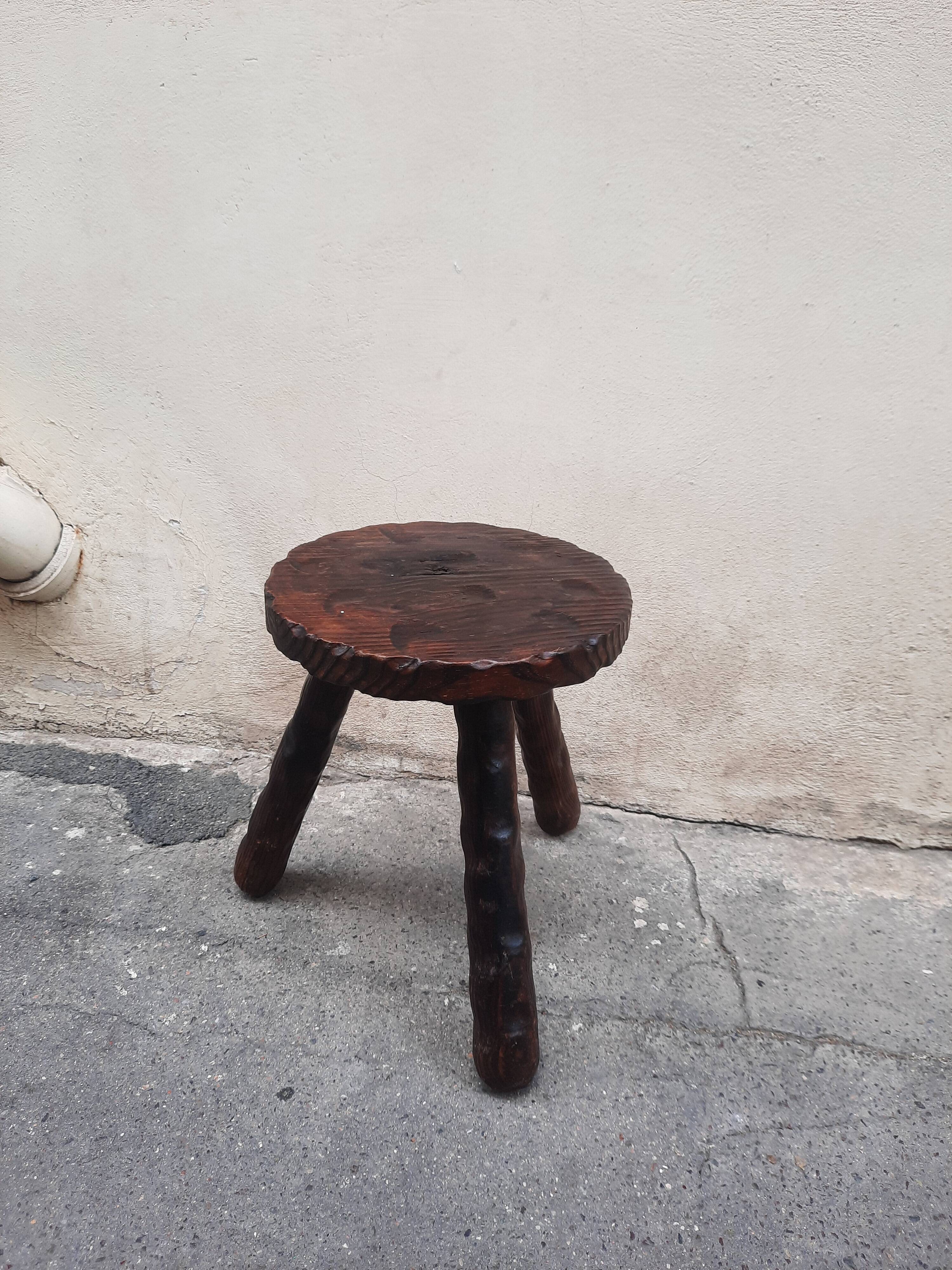 Tripod stool