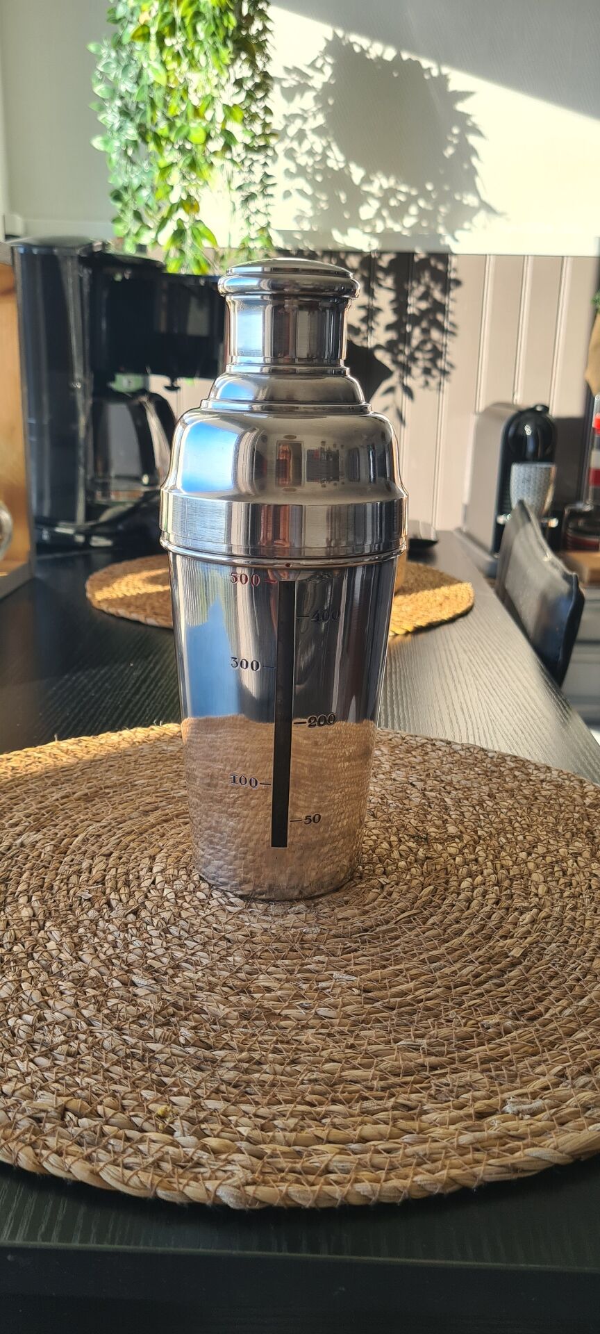 Art Deco Shaker (1939-1959) in silver-plated metal