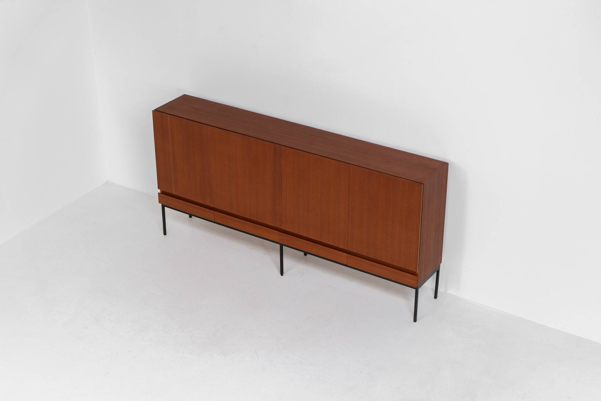 Buffet B60 par Dieter Waeckerlin pour Behr