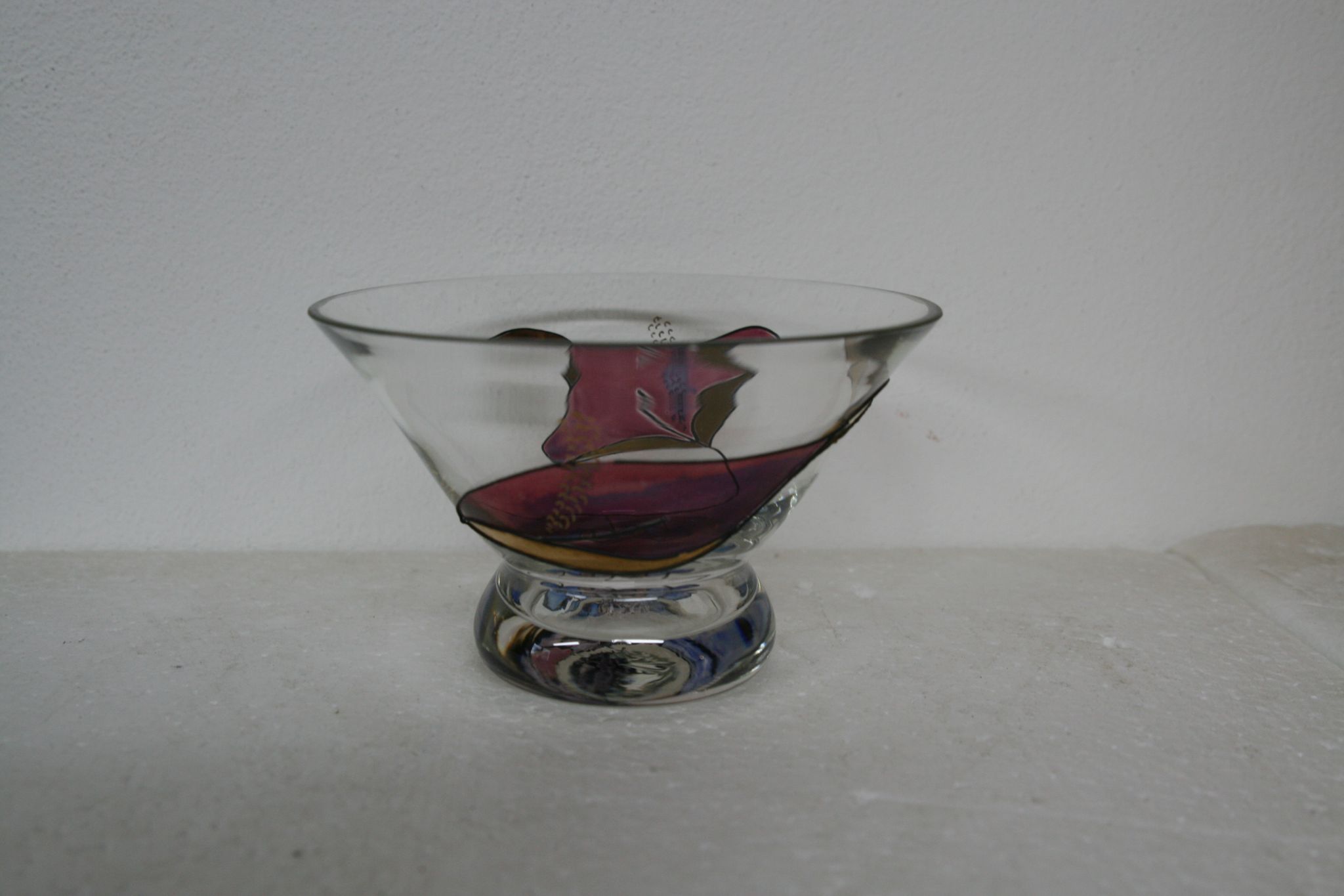 Floral decor evased glass cup