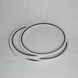 5 black and white square plates