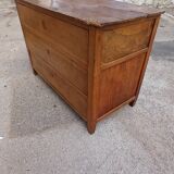 Regional chest of drawers in vintage cherry wood