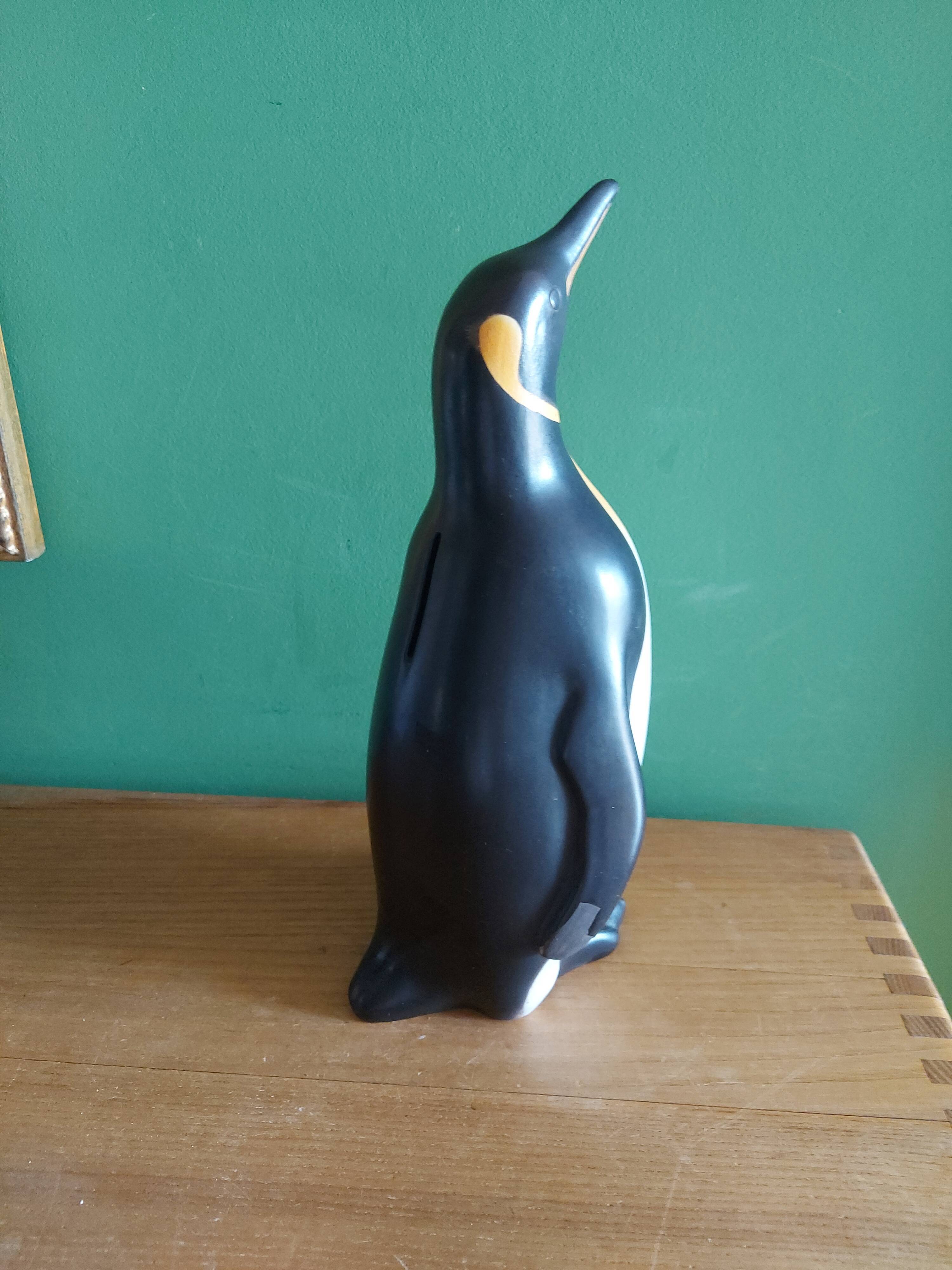 Ceramic piggy bank king penguin, denmark