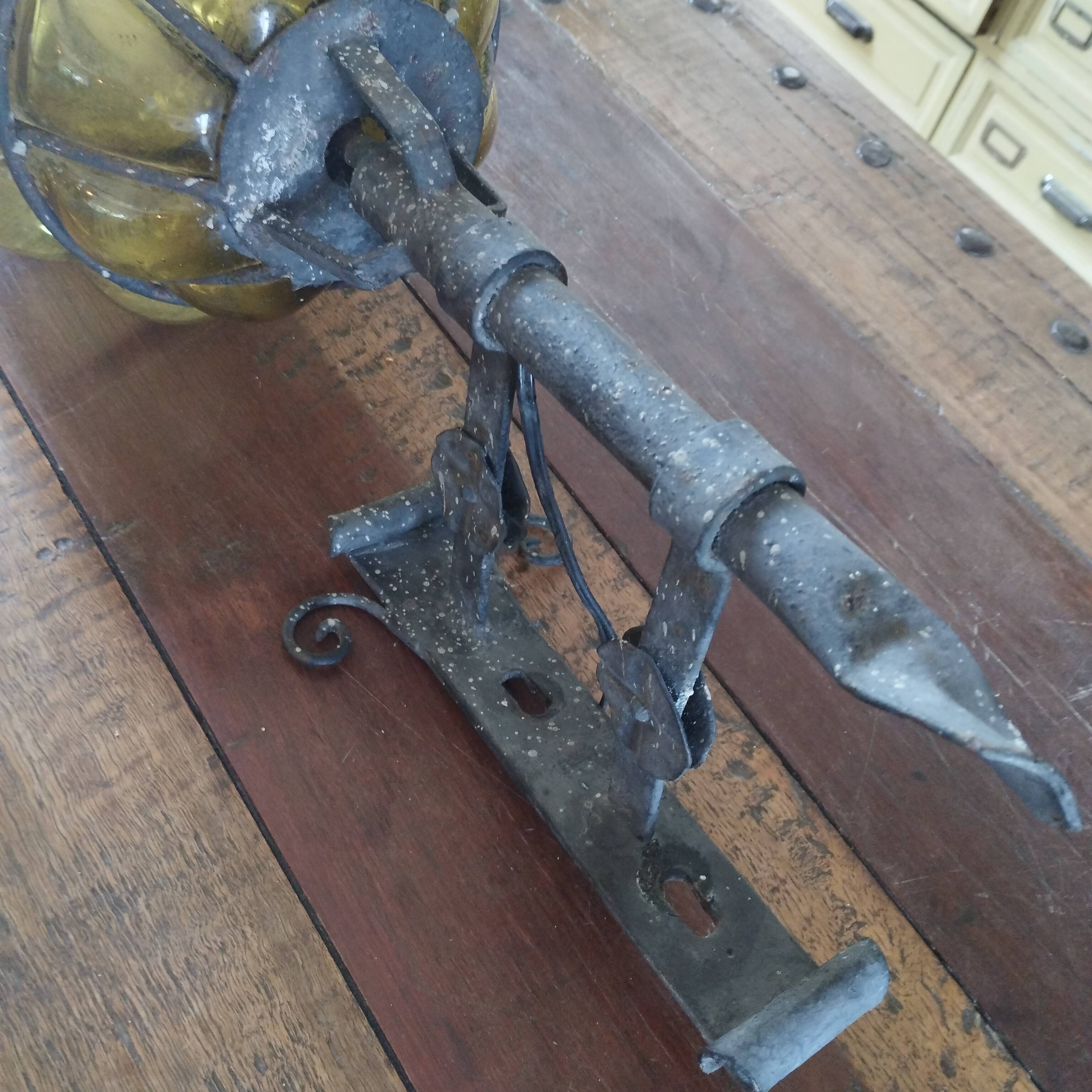 Enormous extérieur wall lamp