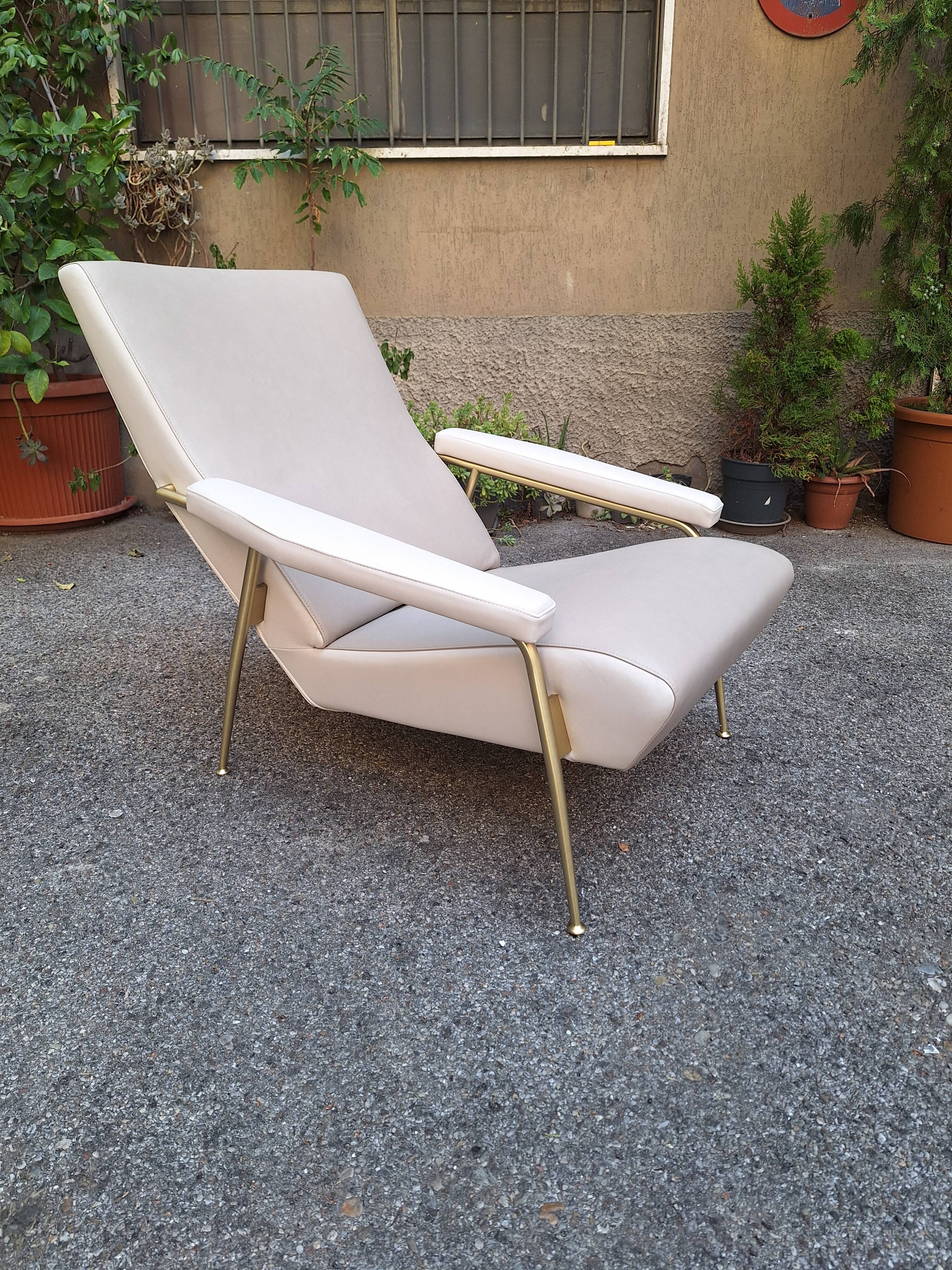 poltrona D.153.1 deza distex en cuir gio ponti pour molteni