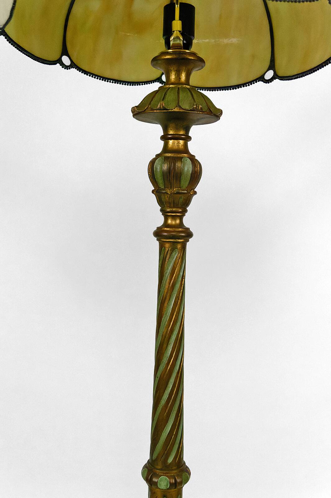 Floor lamp in gilded carved wood and pearly glass lampshade, Art Deco, France, Circa 1920