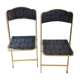 Suite de 2 chaises pliantes en velours et métal doré