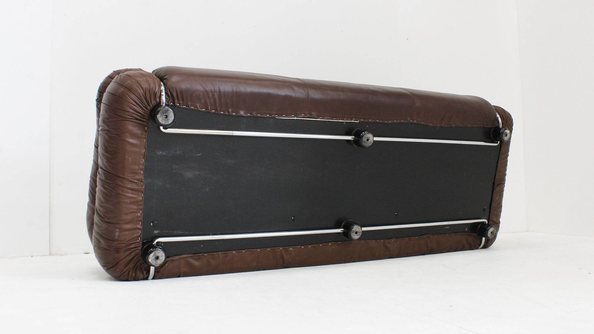 Gianfranco Frattini Sesann sofa Cassina 1970s in brown leather