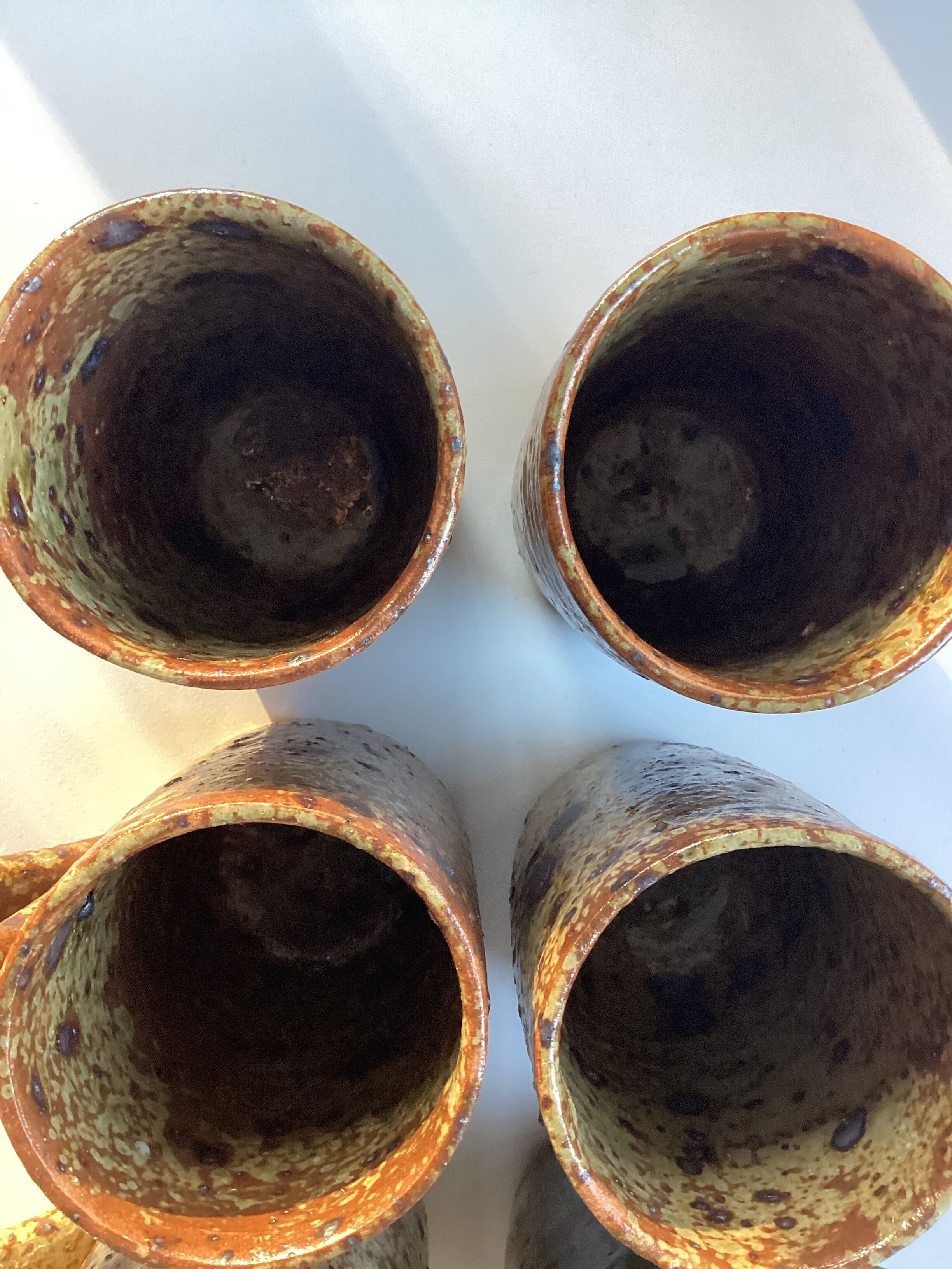 Set of 6 mugs in pyrite sandstone