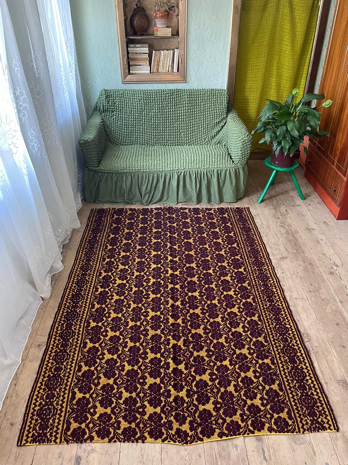 Tapis brun tissé à la main Teppich Roumanie 204x146cm