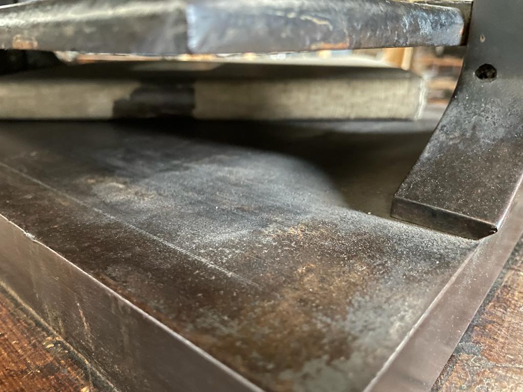 Presse à livres anciens