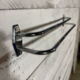Towel rack