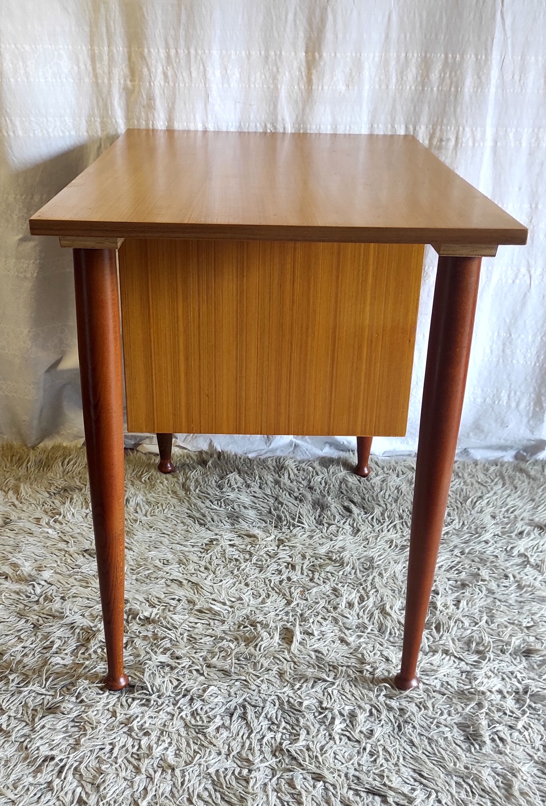 Scandinavian style desk in blond teak – 60s/70s