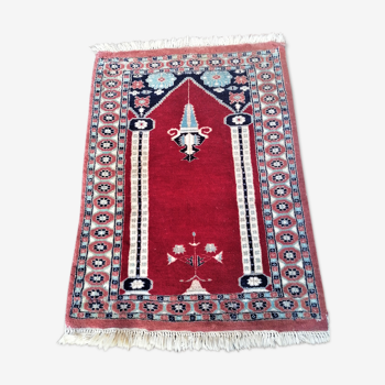 Old handmade wool oriental carpet. Prayer mat 89 x 63cm