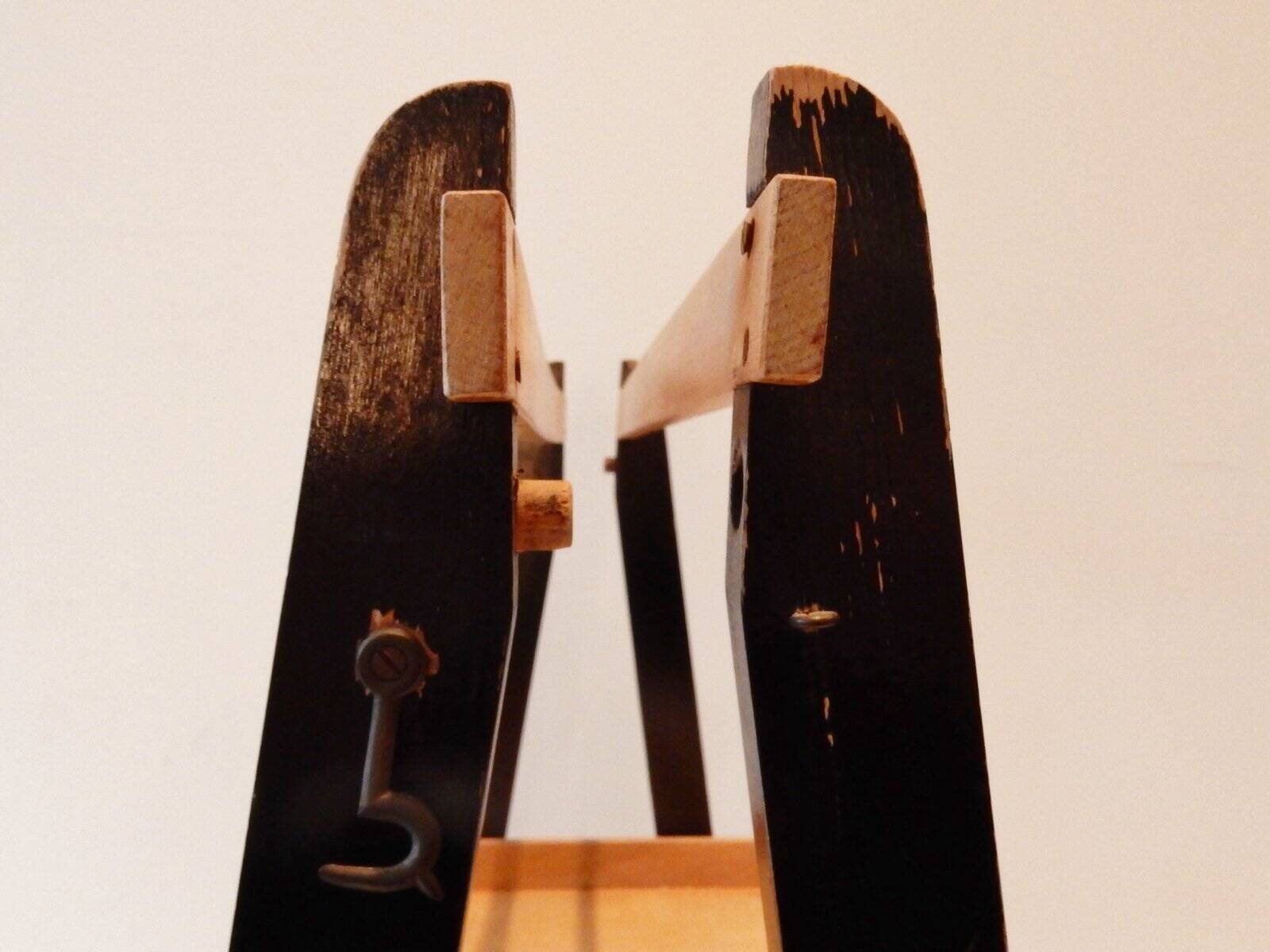 Foldable magazine rack or tea table, The Netherlands, 1950's