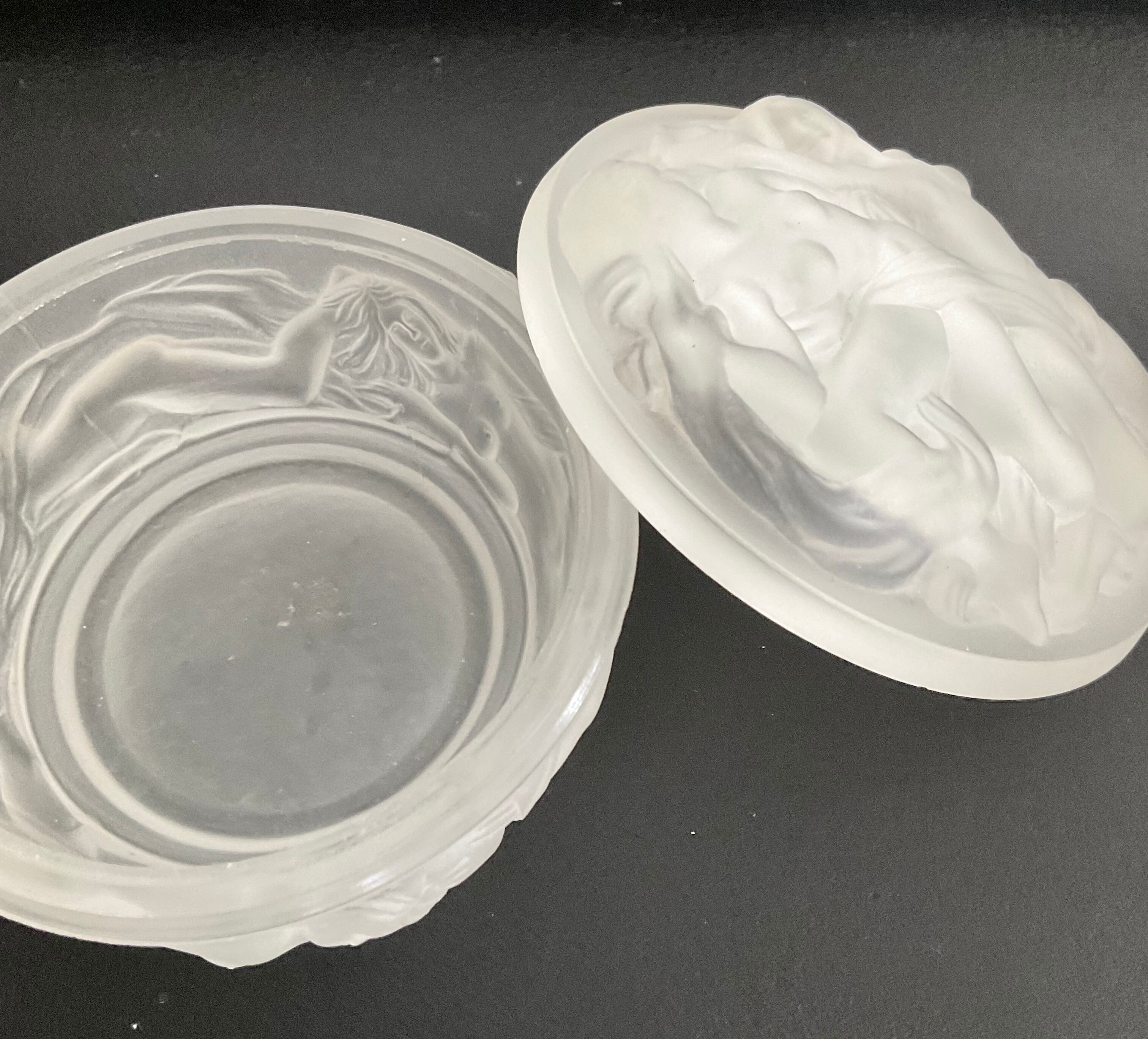 Empty molded glass pocket erotic decoration