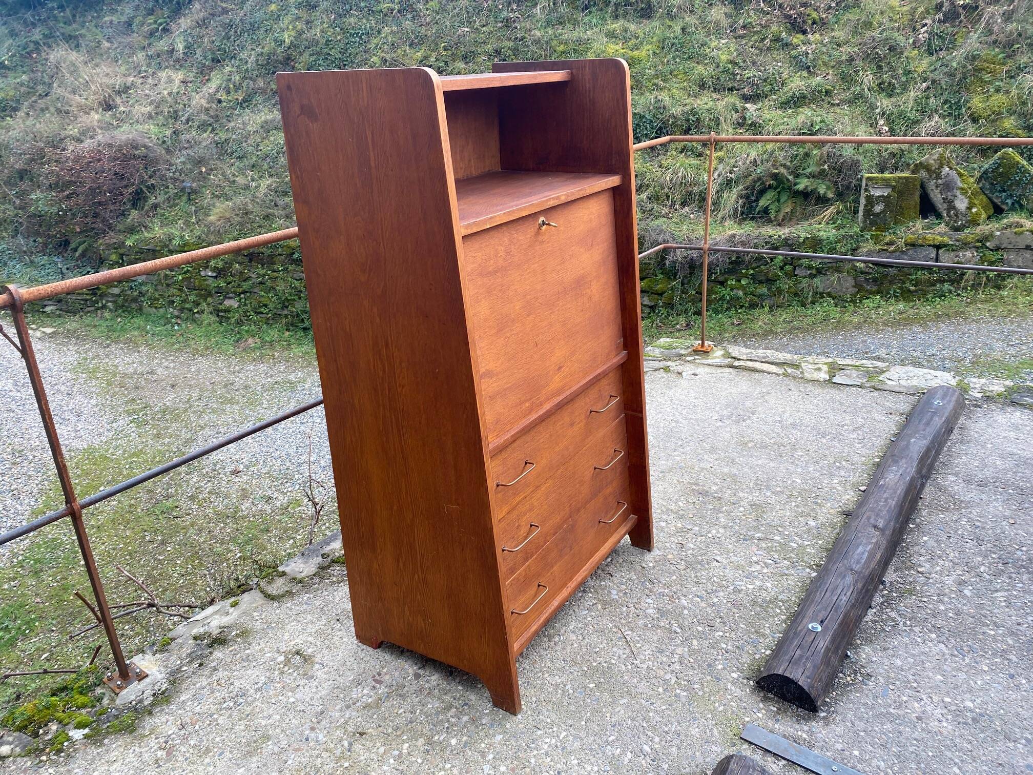 Secretary from the 1960s