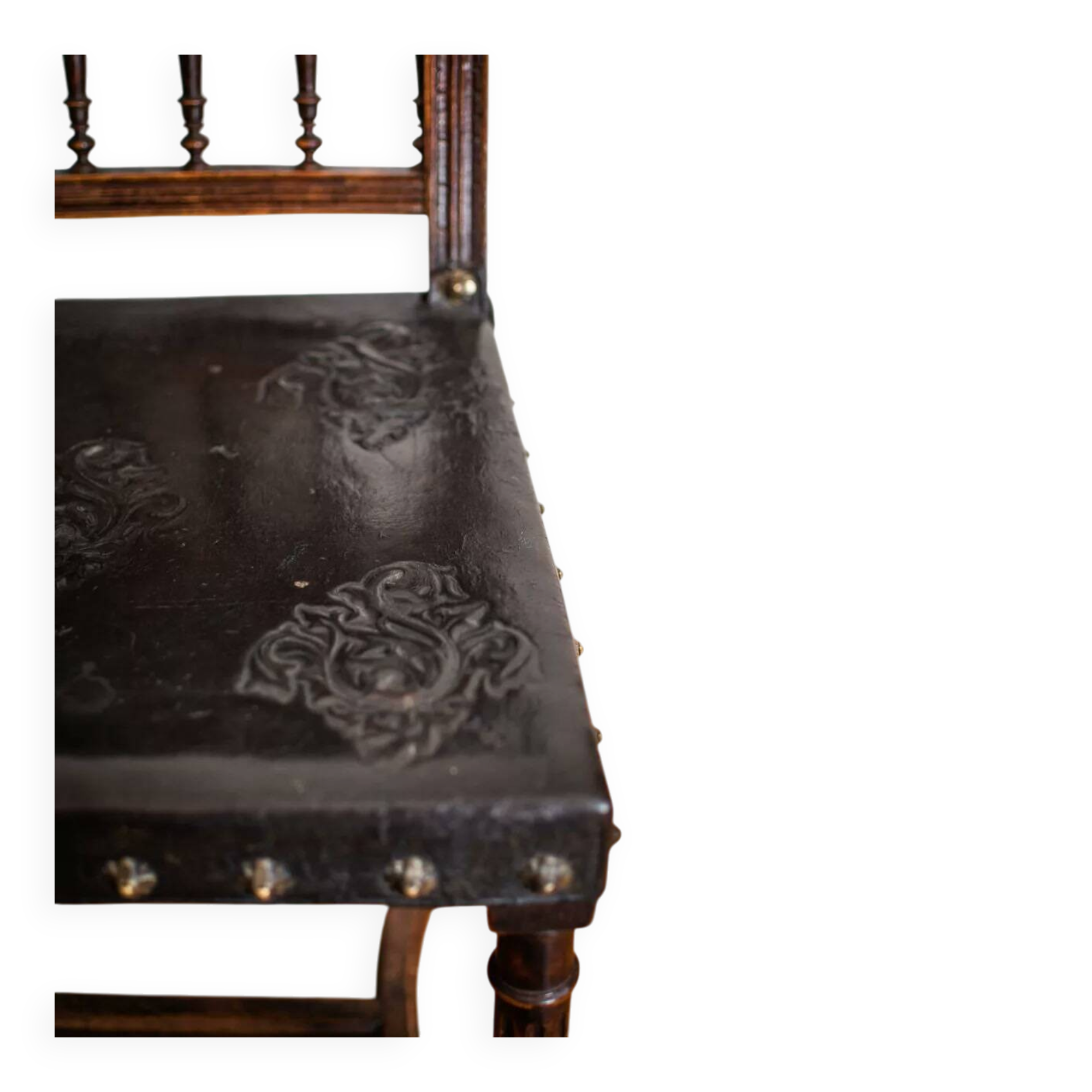 Paire de chaises Henri II – Modèles classiques en bois