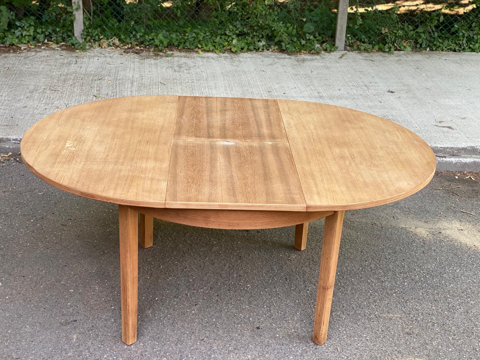 Scandinavian round extendable dining table renovated light oak 172cm