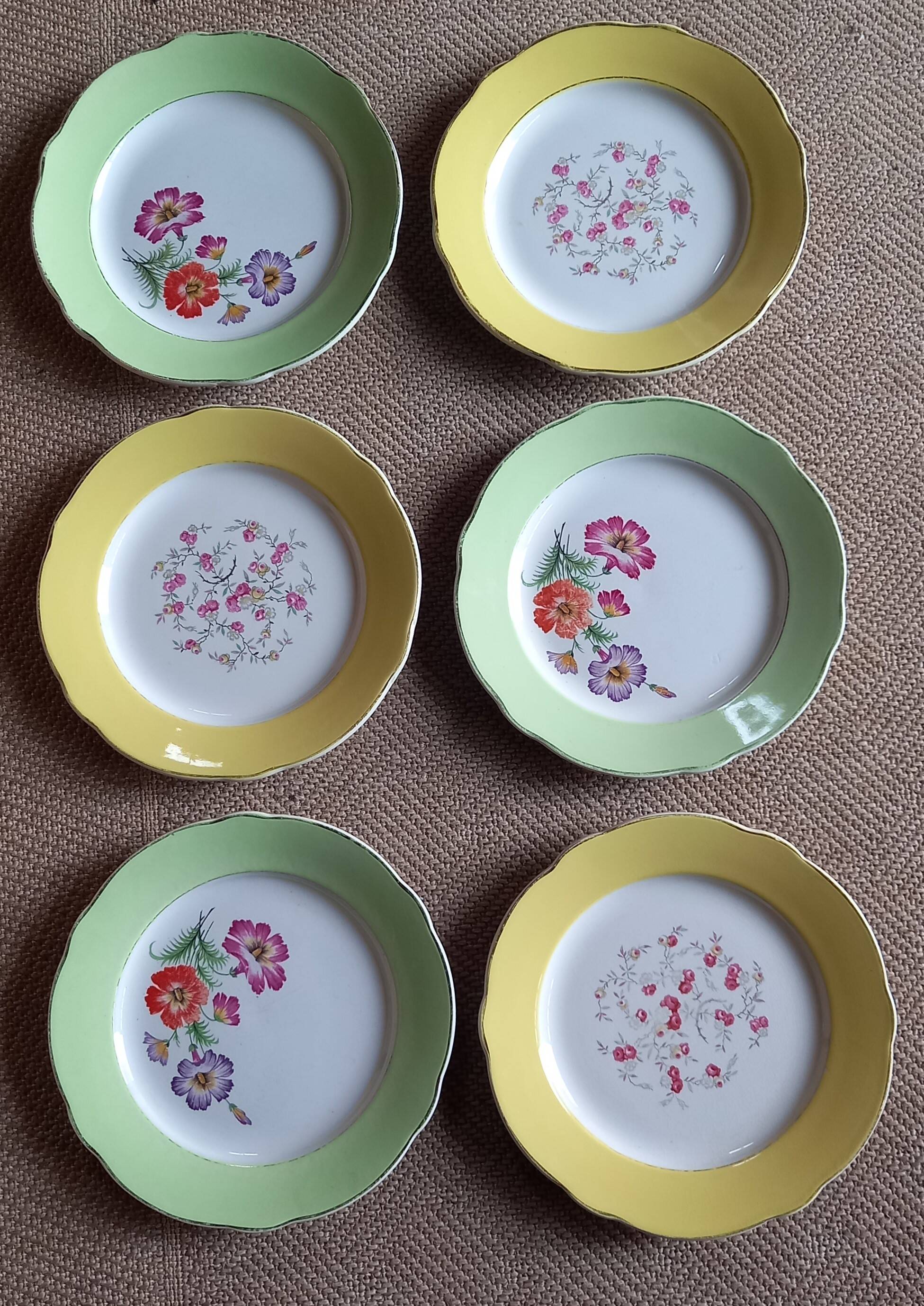Lot 6 flat plates Flowers Yellow Green Lunéville mismatched