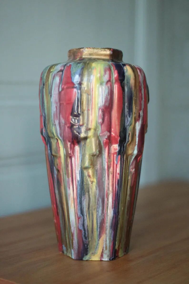 Vase signed Louis Gueule – Elgé Vierzon, multicoloured polychrome earthenware vase in geometric shape, collection.