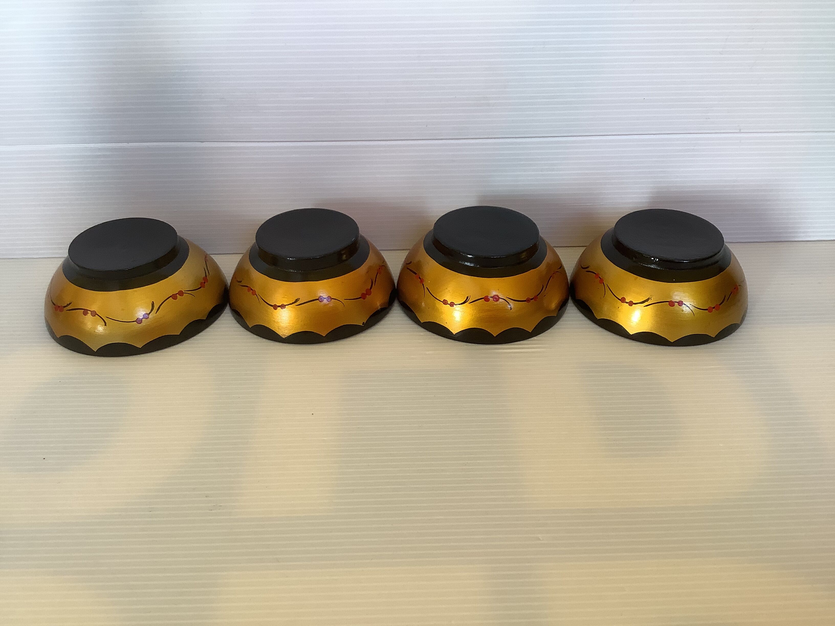 4 bowls bowls 4 spoons khokhloma Russian