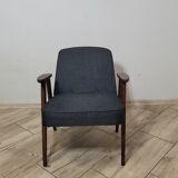 Paire de fauteuils 366 conçus dans les années 1960 par Jozef Chierowski