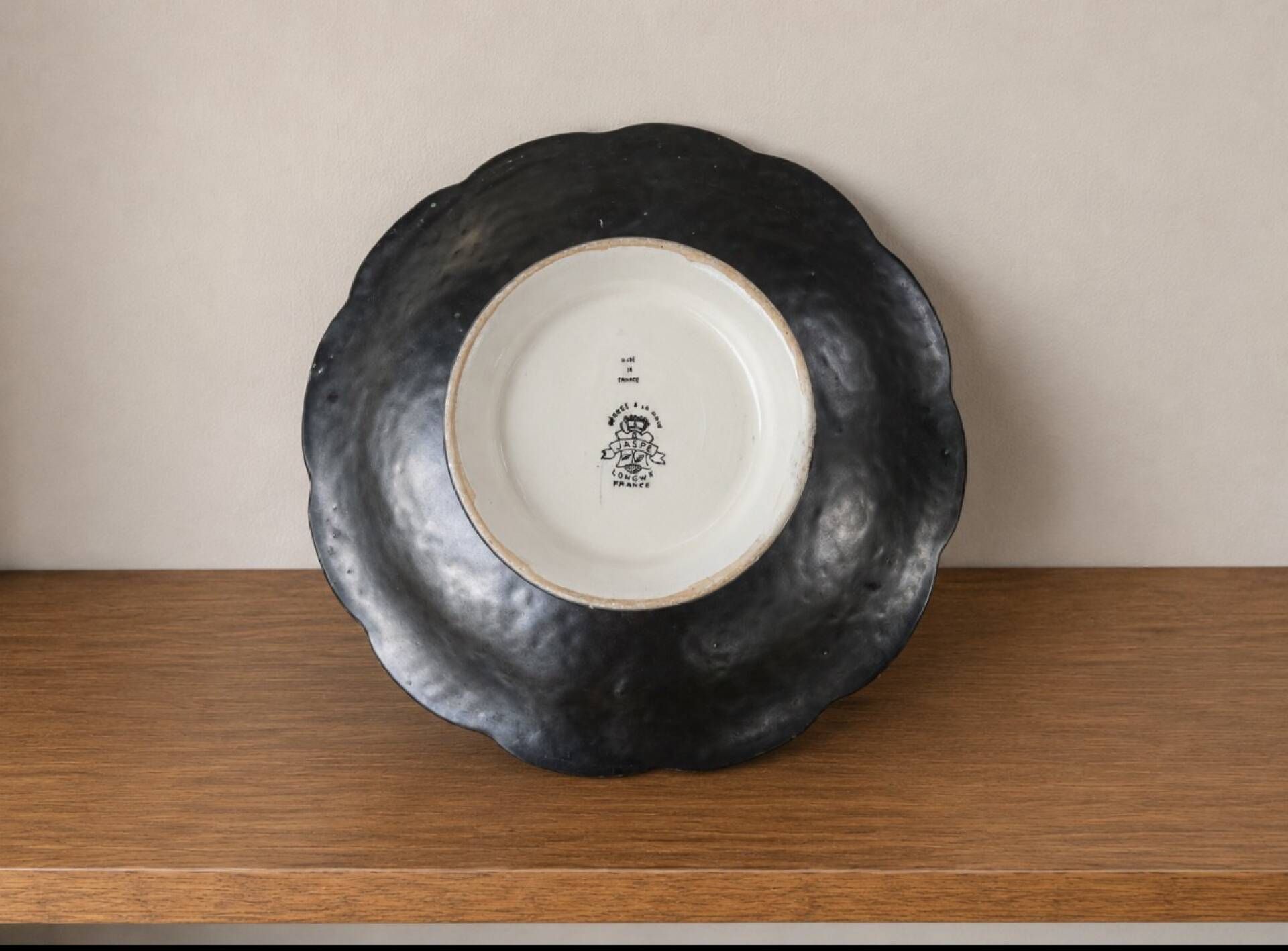 Large pedestal bowl Longwy "Jasper" – Ø 36 cm – Very good condition