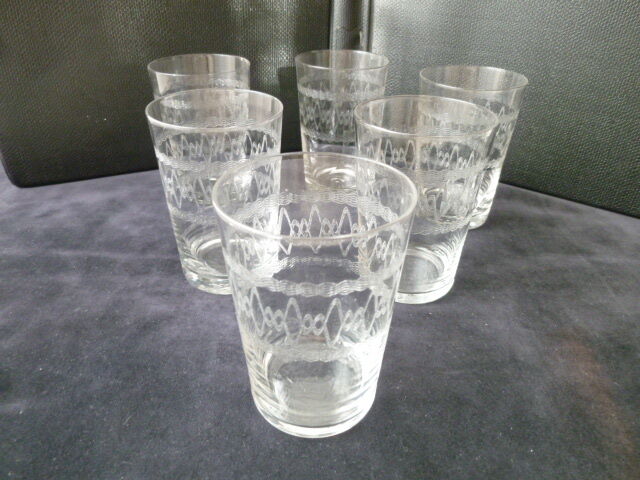 Set de 6 verres à eau en verre  décor guilloché