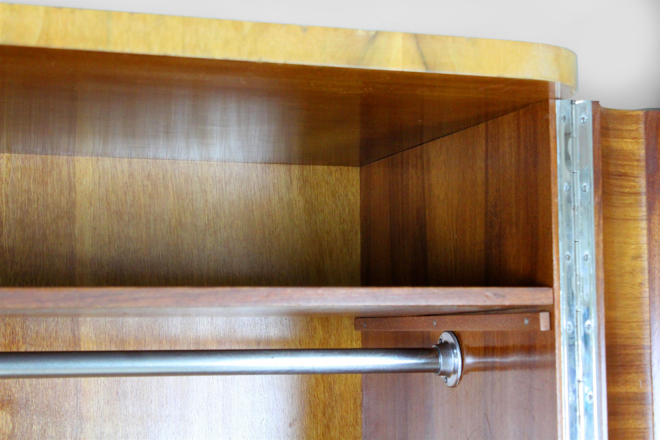 Bauhaus chromed tubular steel wardrobe, 1930s