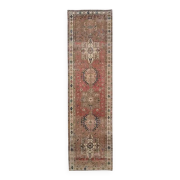 Tapis couloir vintage persan fait main en laine et coton rouge des années 1970 88x329