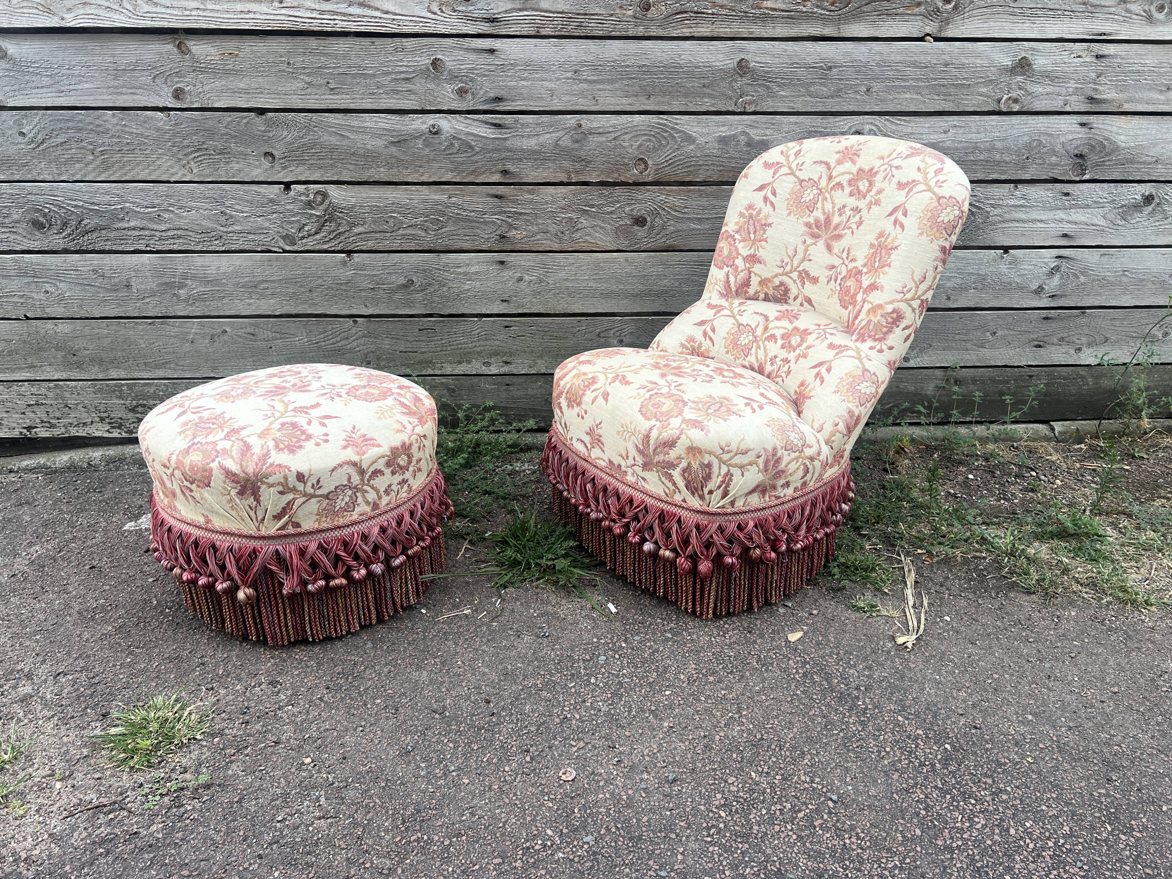 Armchair and pouf in Napoleon III style, Jean Roche