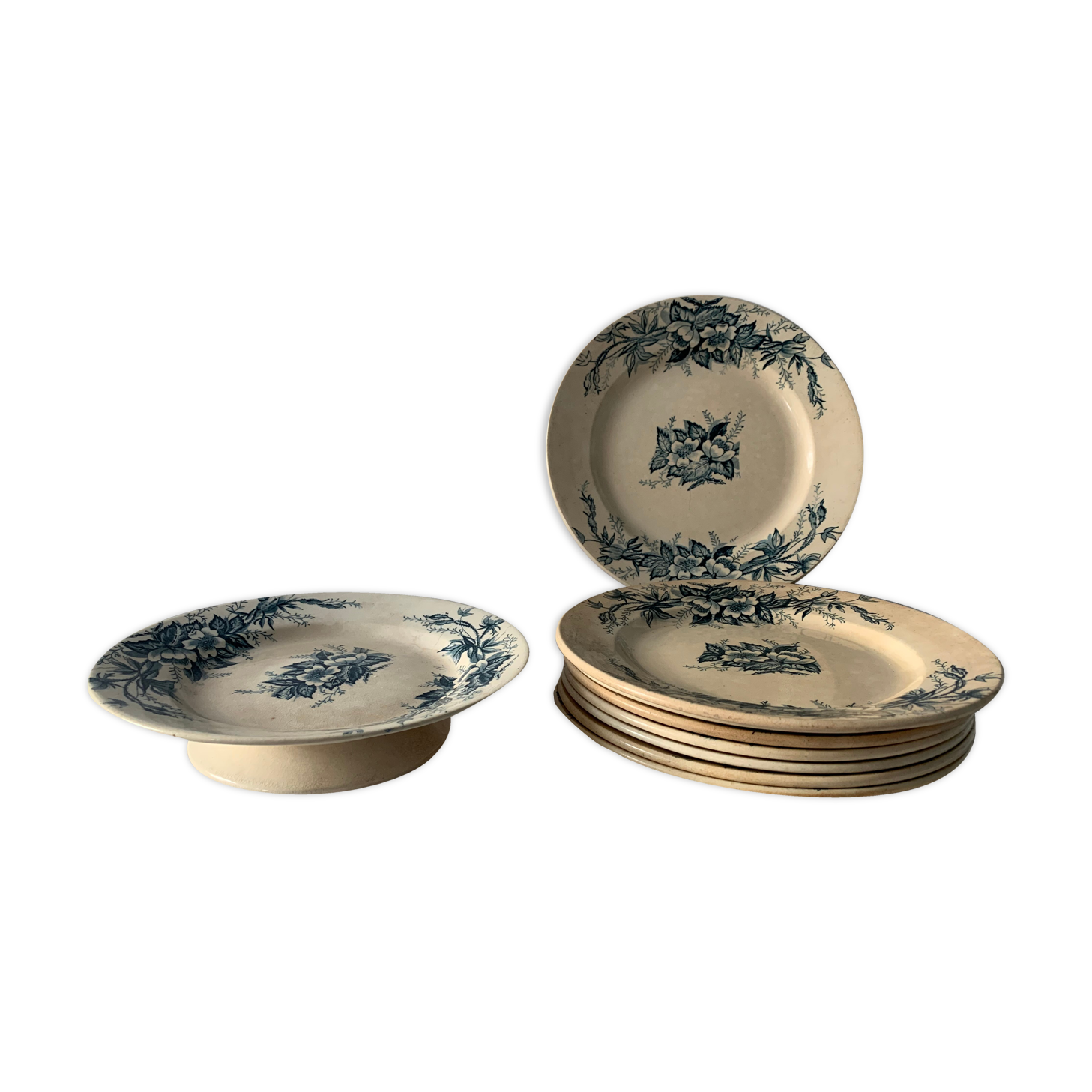 8 plates and an old compoter Terre de Fer HB and Co.