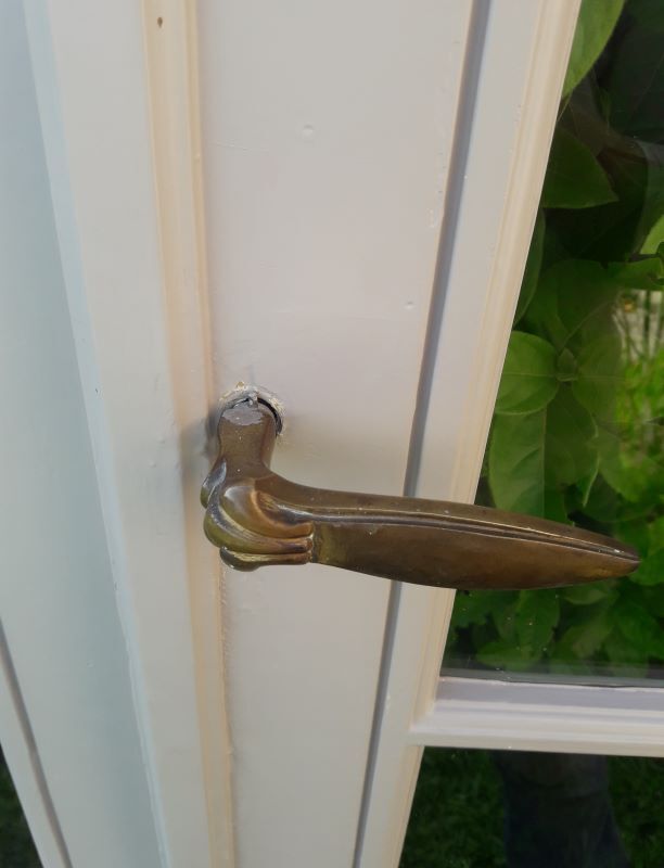 Double door glass partition