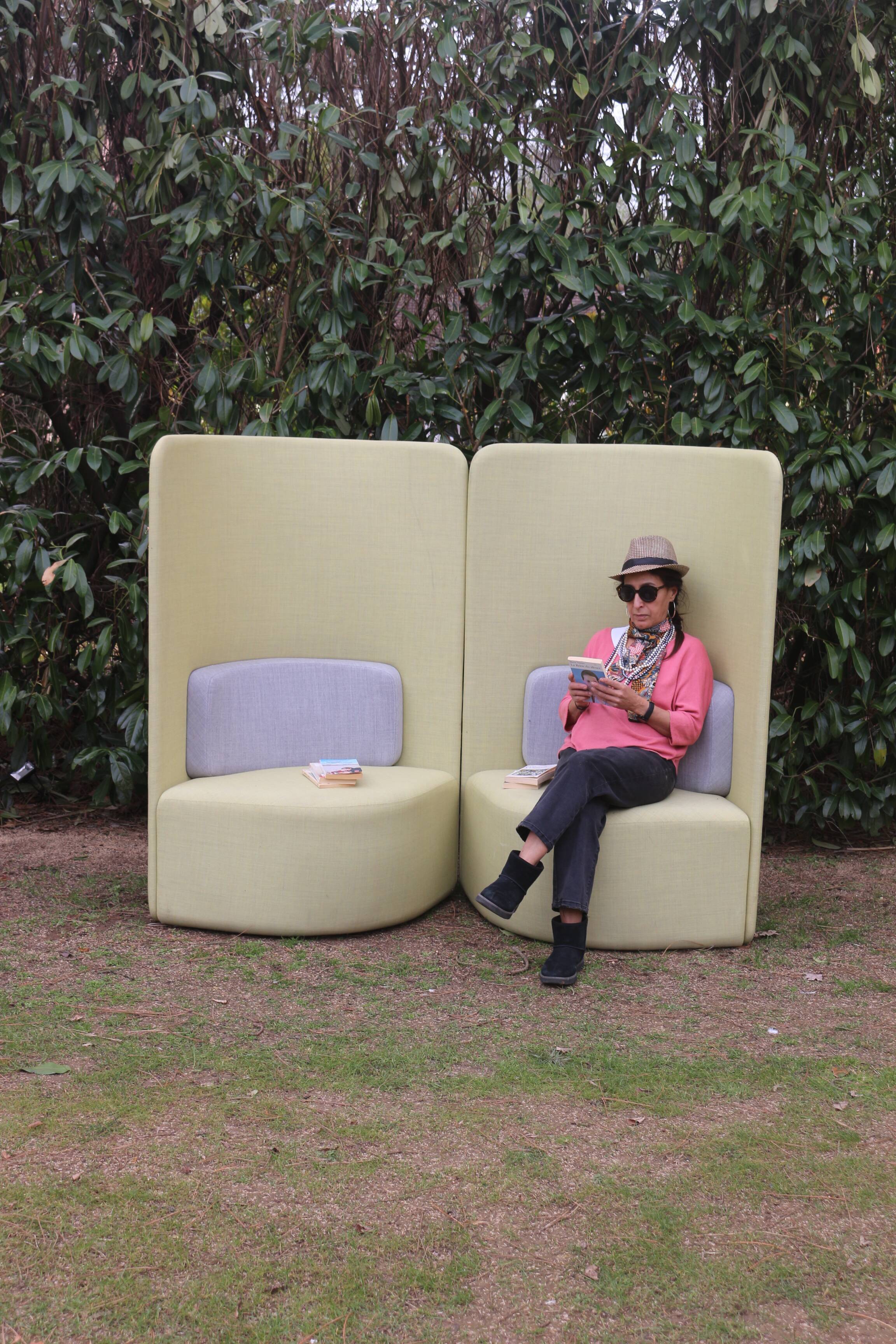 Pair of armchairs back high Shuffle design