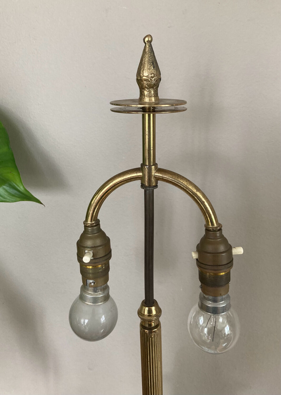 Porcelain living lamp nineteenth handmade decorations, double lighting