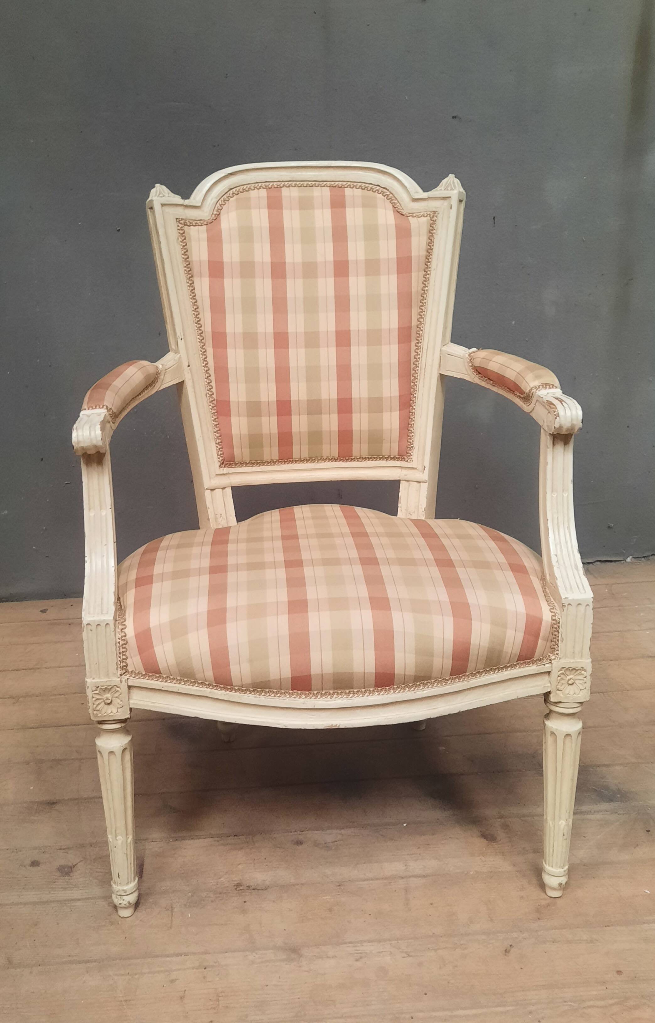 Lacquered armchair in the Louis XVI style