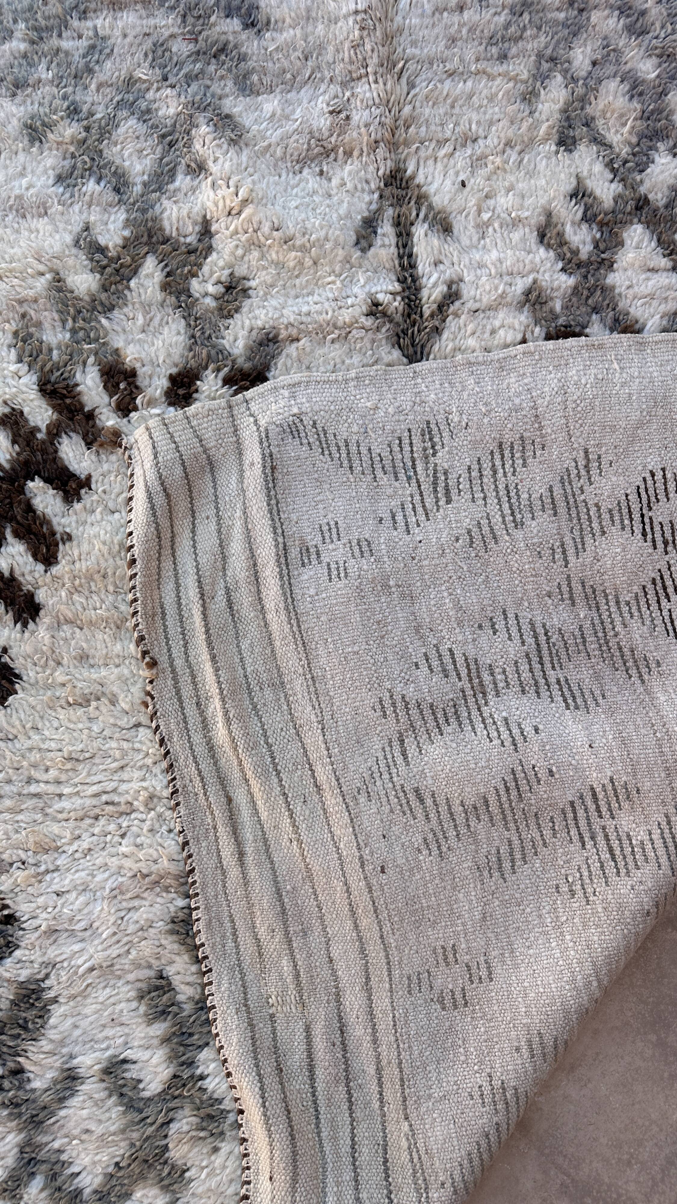 Moroccan Talsint rug white - 177 x 340 cm