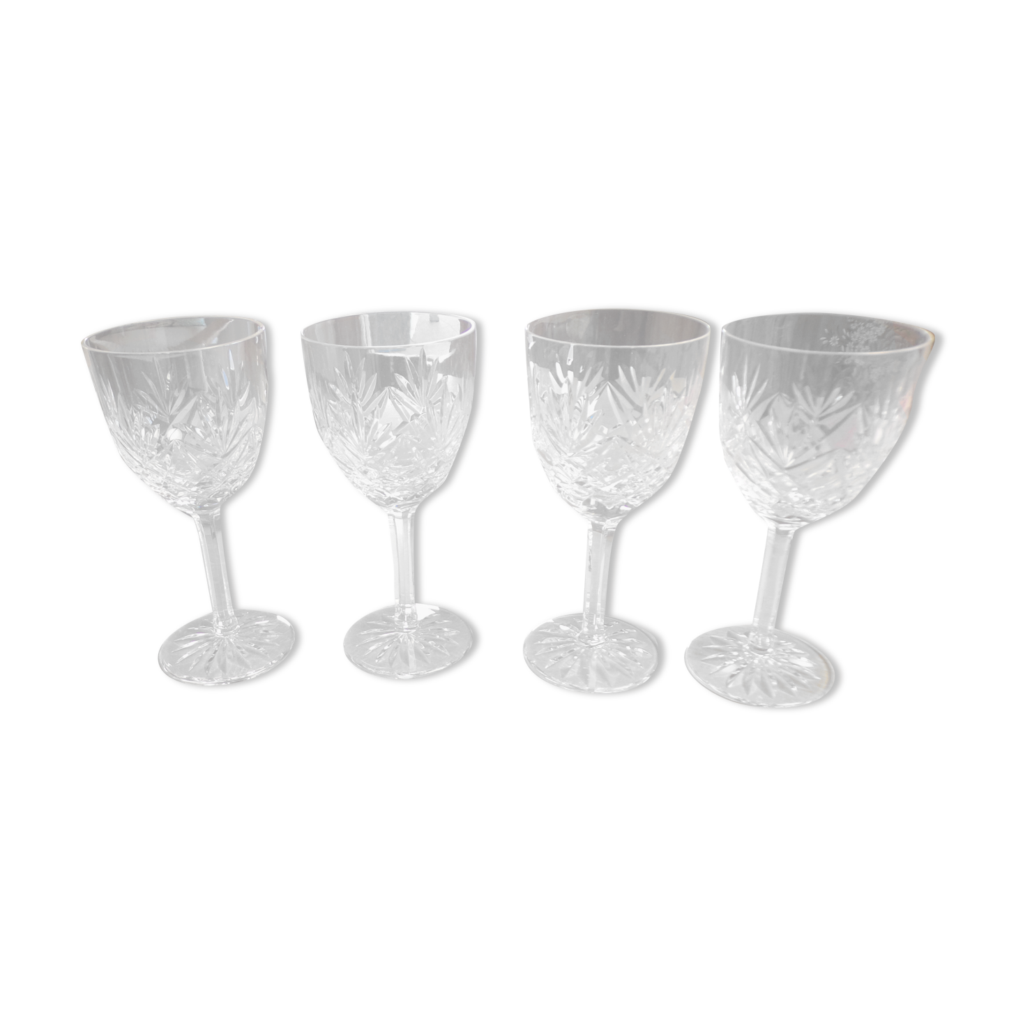 Verres à vins en cristal de Saint Louis
