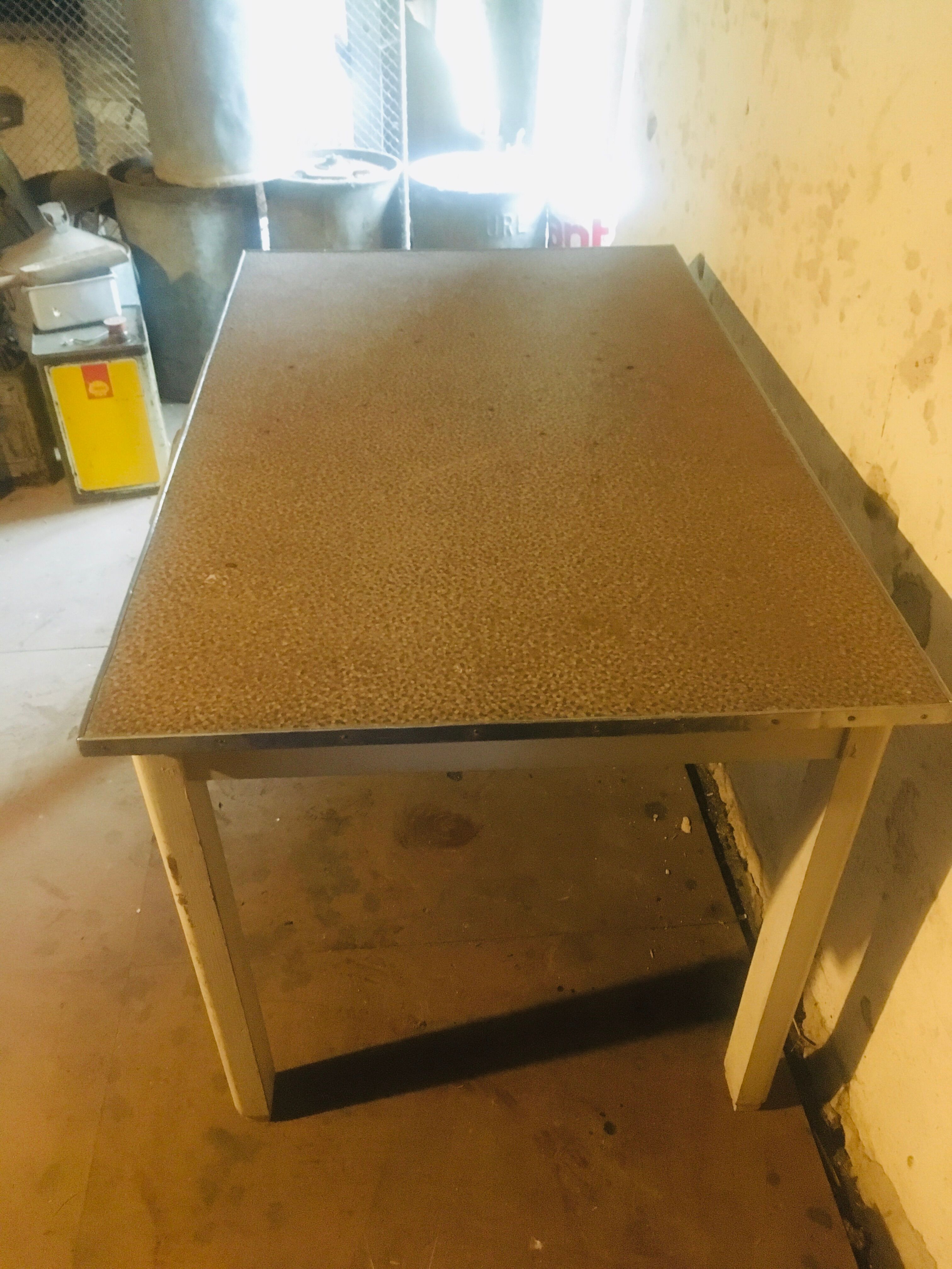 1930s country table/bistro table in its pattine