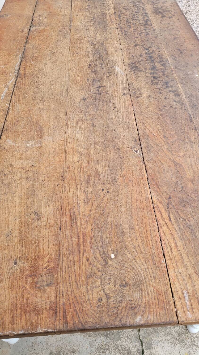 Rustic farmhouse bistro table in oak with Louis Philippe legs - 2m