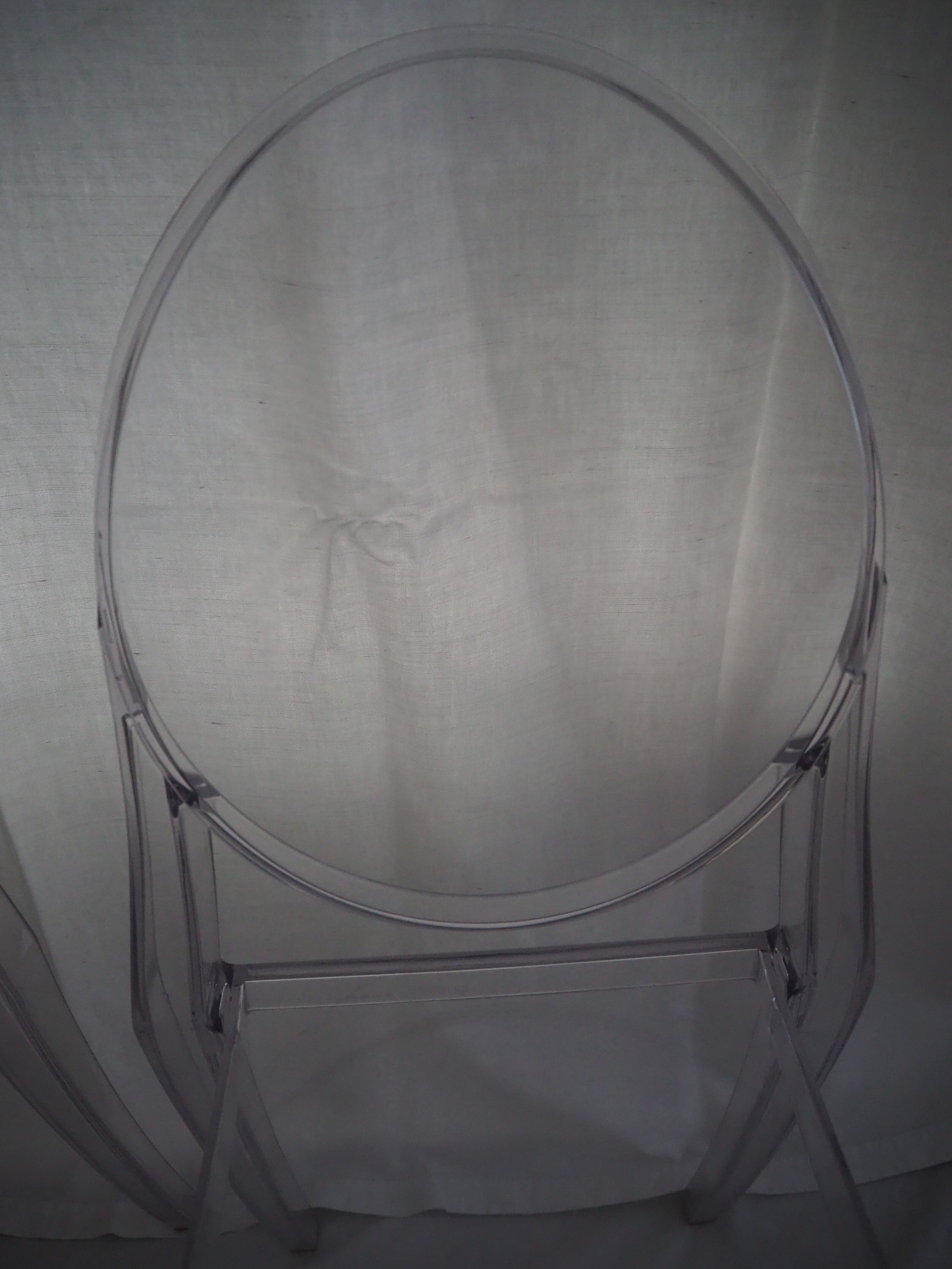 Pair of stackable chairs Victoria Ghost by Philippe Starck, Kartell